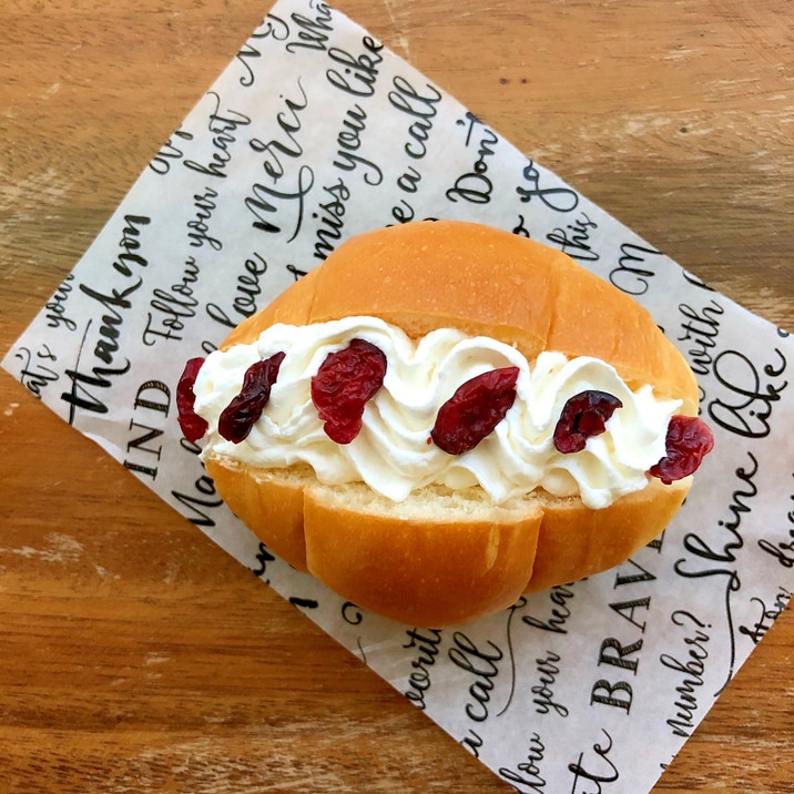 クリームチーズと生クリームのバターロールサンド レシピ 作り方 By まかろん 楽天レシピ